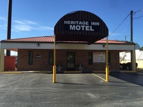 Heritage Inn Кливланд Екстериор снимка